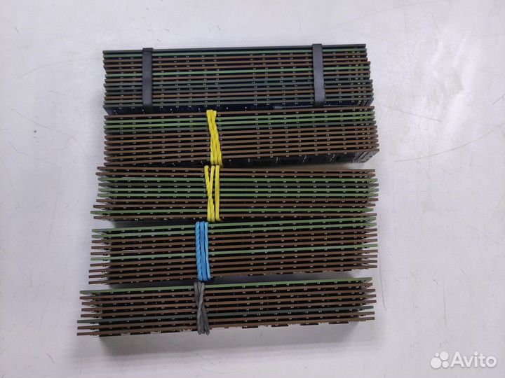 Оперативная память 4Gb Hynix DDR3 1600