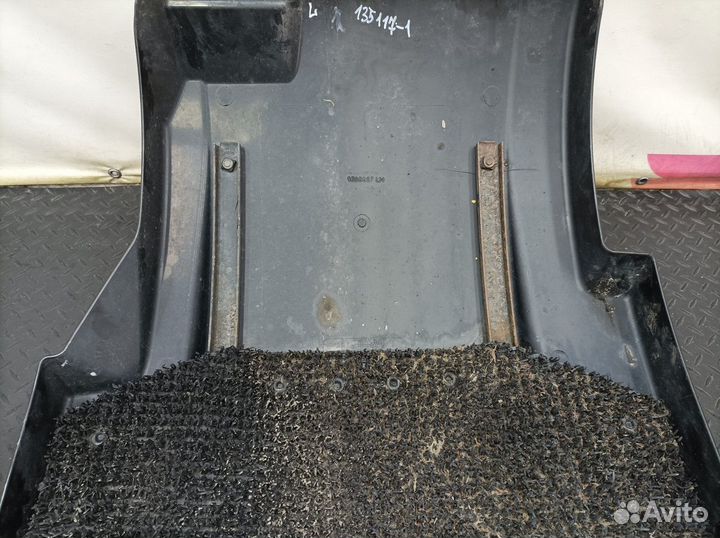 1659257 Крыло переднее левое задняя часть