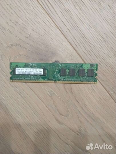 Оперативная память Samsung 1GB 1Rx8