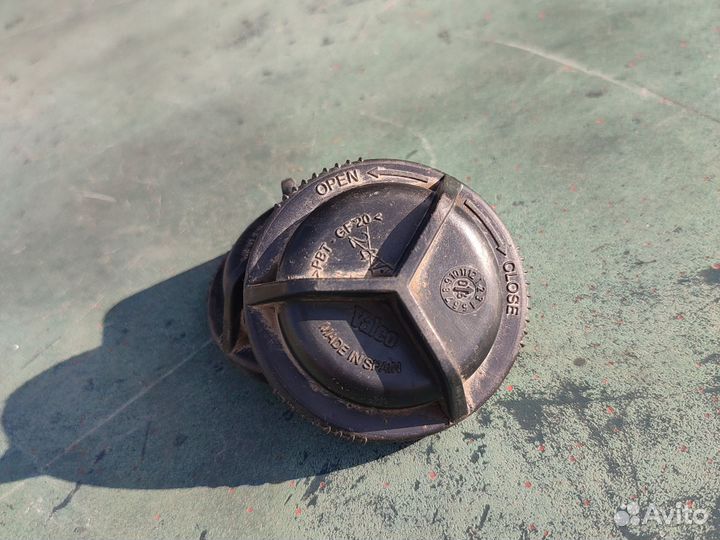 Пежо 206 крышка противотуманки