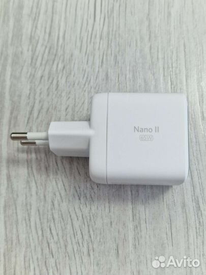 Зарядное устройство Anker Nano ll 65W