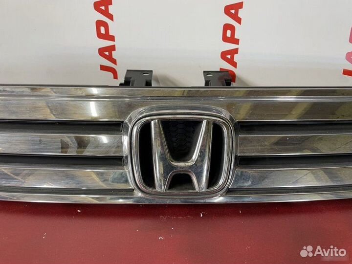 Решетка радиатора Honda Stepwgn RK1 RK5 RK2 2.0 L