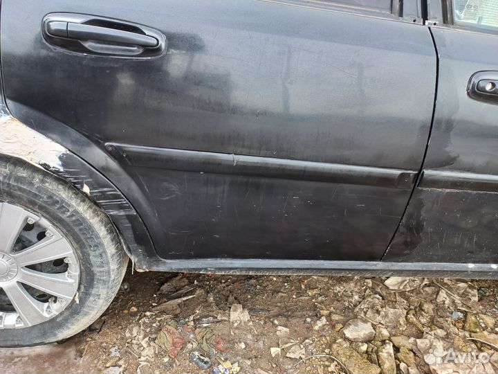 Дверь задняя правая Chevrolet lacetti
