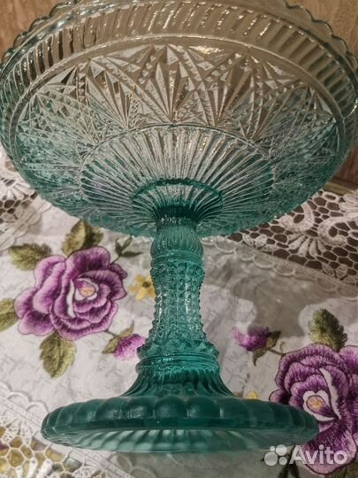 Ваза на ножке рюмки