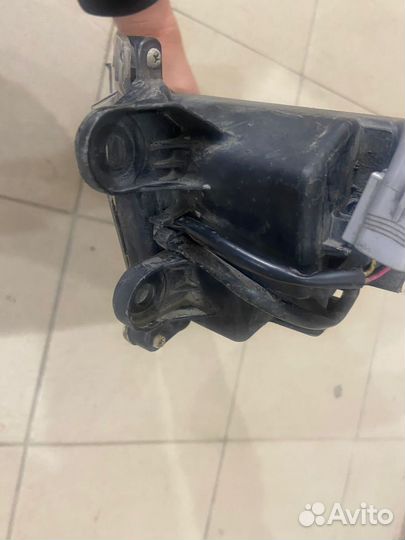 Левая противотуманка лексус NX200