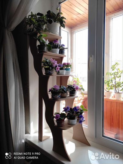 Полочки для цветов