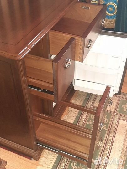 Бар с холодильником