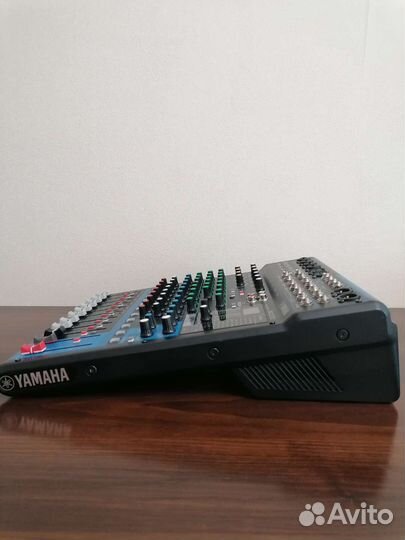 Аналоговый Микшерный пульт Yamaha MG 12 XU