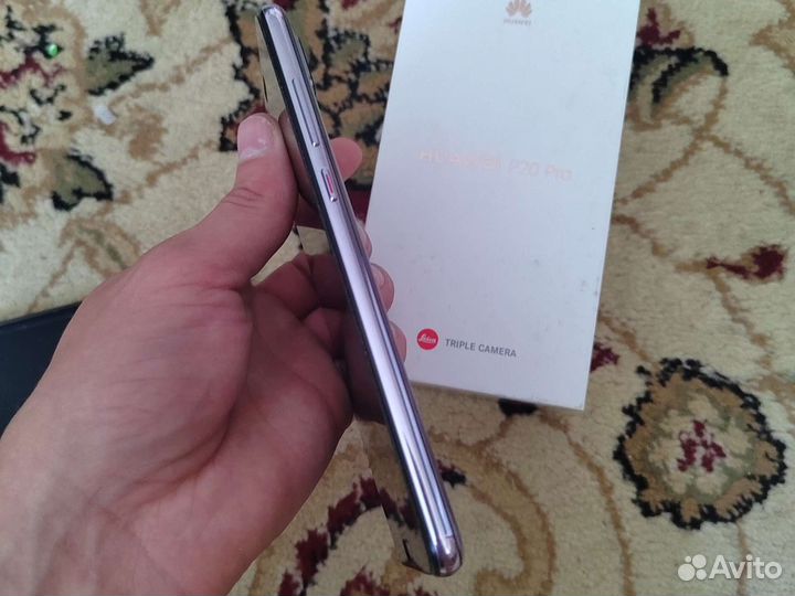 Телефон Huawei p20 pro