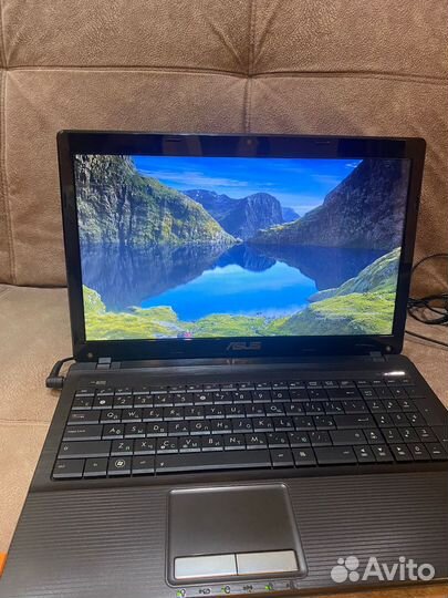 Ноутбук asus