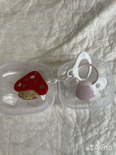 Пустышка chicco от 6 месяцев