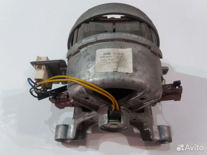 Двигататель стиральной машины