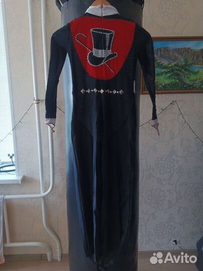 Костюм для фигурного катания