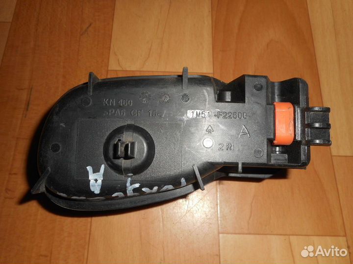 Ручка двери внутренняя правая Ford Focus I USA (19