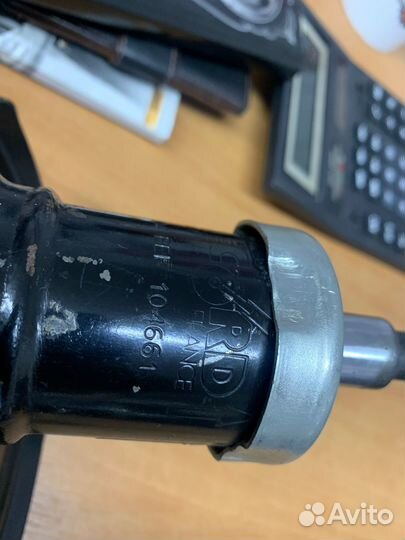 Амортизатор передний левый/правый peugeot 207 2006