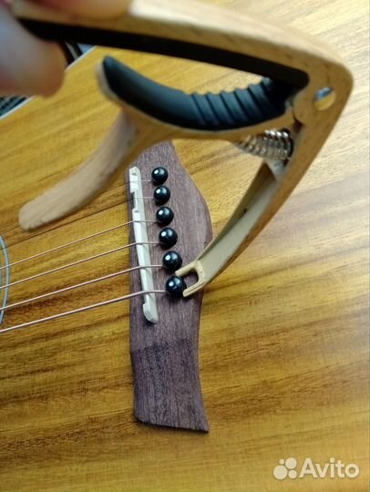 Каподастр для акустической гитары dekko FC-76 WD