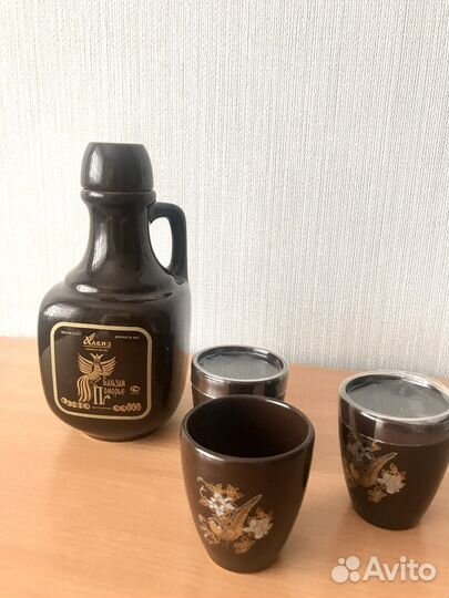 Глиняный кувшин + стопки