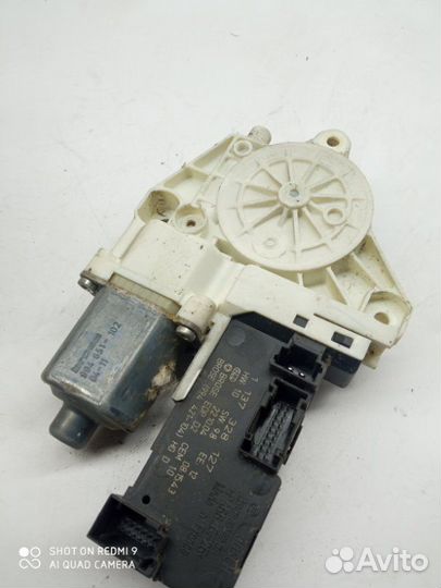 Мотор стеклоподъемника передний правый Peugeot 407