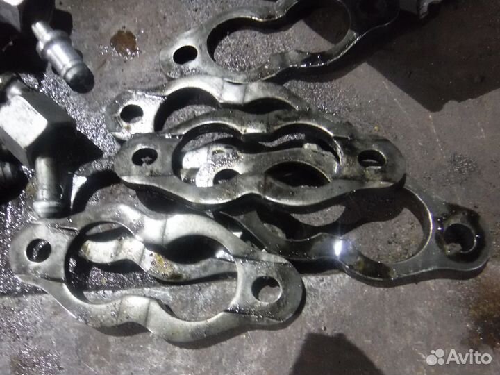 Крепеж и трубки форсунок Audi Q7 2005-2012