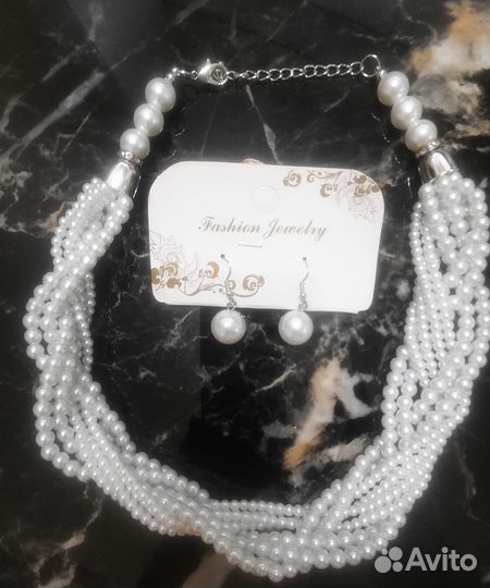 Жемчужное украшение Колье и серьги