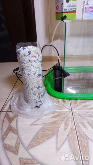 Аквариум с рыбками и принадлежностями