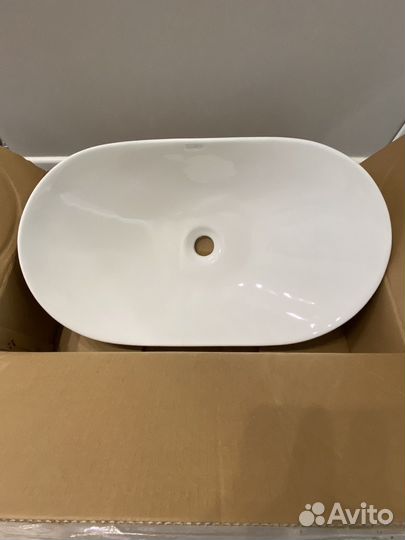 Раковина накладная новая и смеситель для раковины