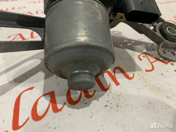 Моторчик стеклоочистителя передний правый