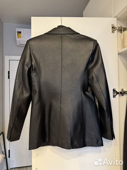 Пиджак эко кожа Mango