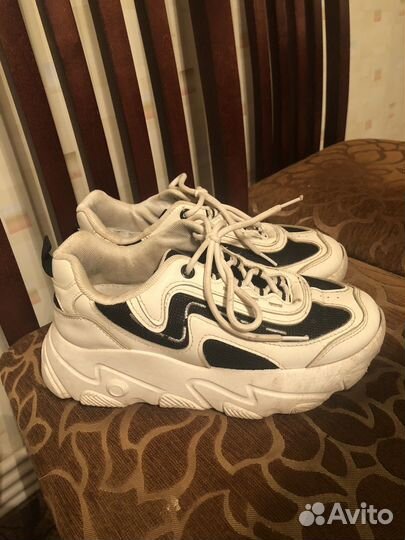 Кроссовки на девочку