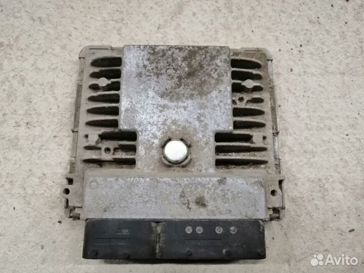 Блок управления двс эбу Skoda Yeti
