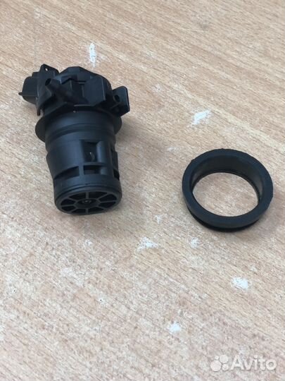 Моторчик омывателя Toyota Camry LC RAV prado