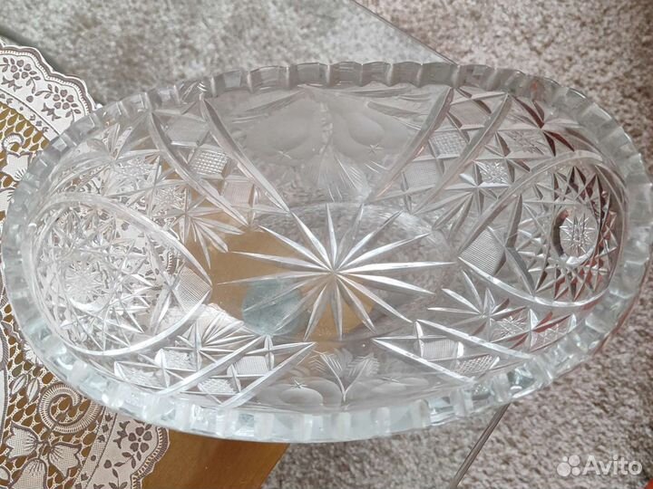 Хрустальная ваза