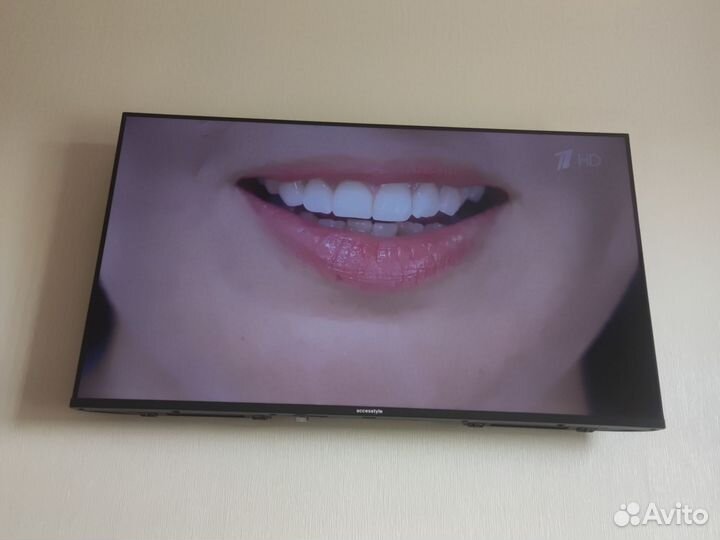 Телевизор SMART tv 43 бу