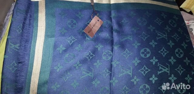 Шарфы и палантины новые