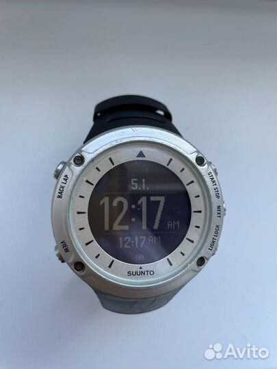 Часы Suunto ambit 1