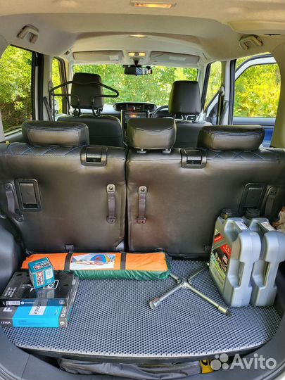 Автомобильные чехлы на Toyota Tank-Toyota Rumion