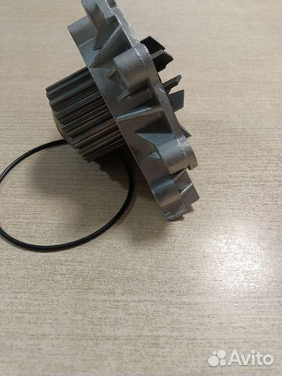 Продам водяную помпу