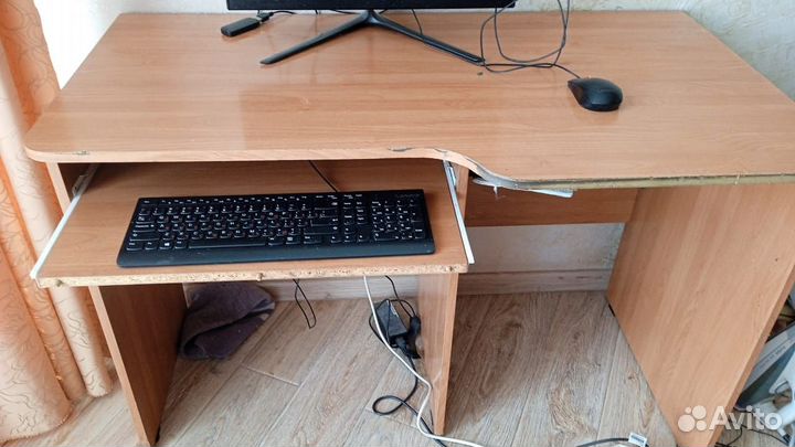 Компьютерный стол бу