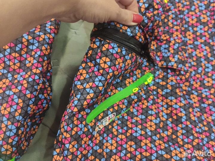 Горнолыжный комбинезон женский новый