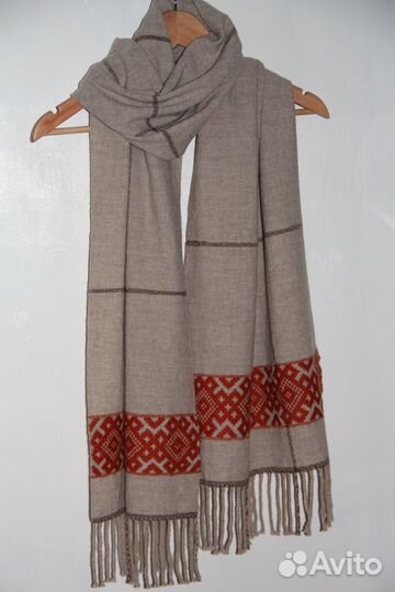Дизайнерский домотканый палантин