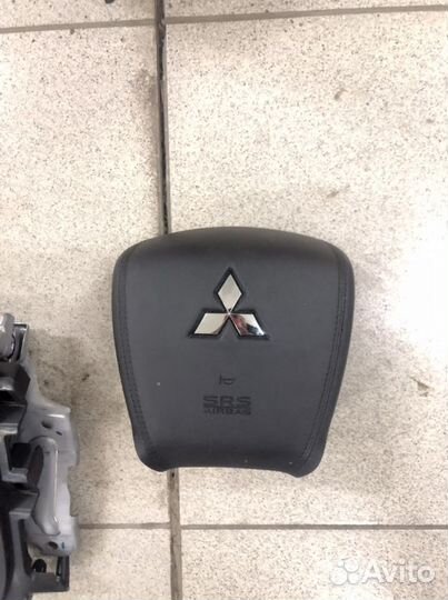 Руль Митсубиси Паджеро спорт 4
