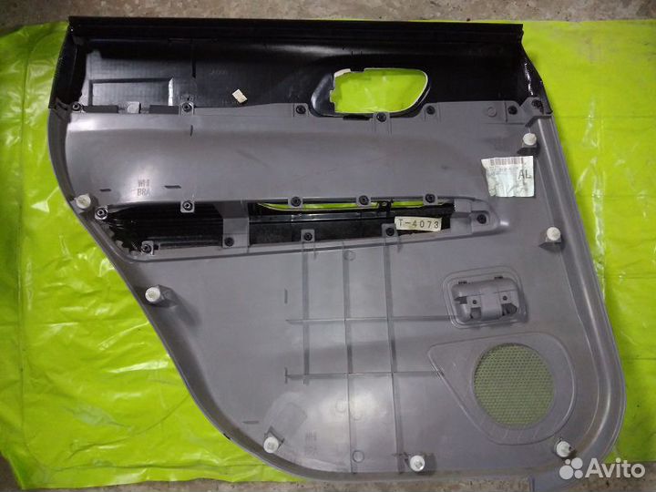 Обшивка карта двери Subaru Forester SG5 2002-2007г