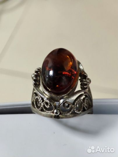 Винтажный старинный перстень с натуральным янтарем