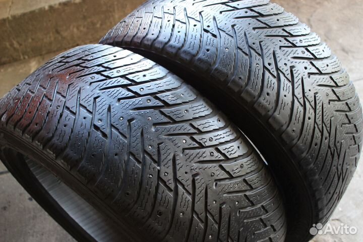 Nokian Tyres Hakkapeliitta 8 235/45 R18 98T