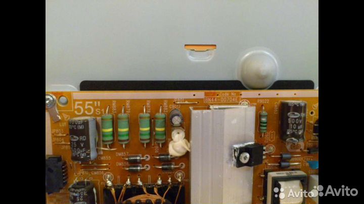 Битый Samsung UE55J6200AU