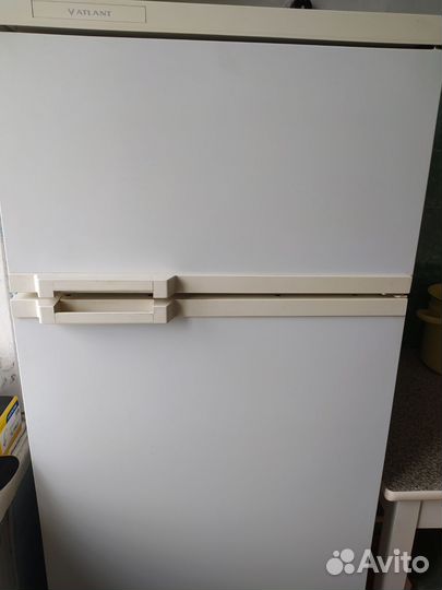 Холодильник атлант бу
