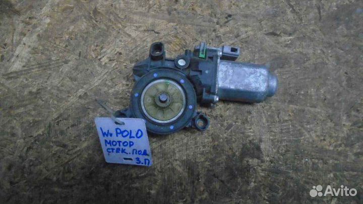 Моторчик стеклоподъемника задний правый Volkswagen