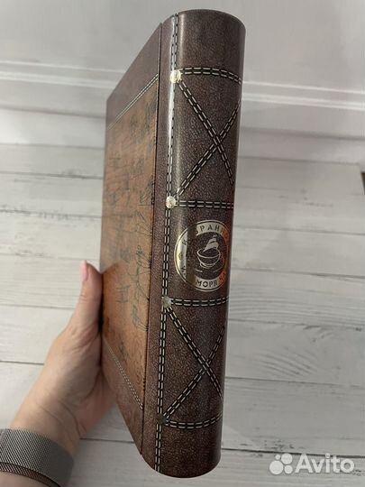 Металлические коробки от чая