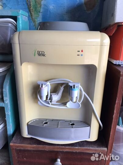 Кулер для воды настольный