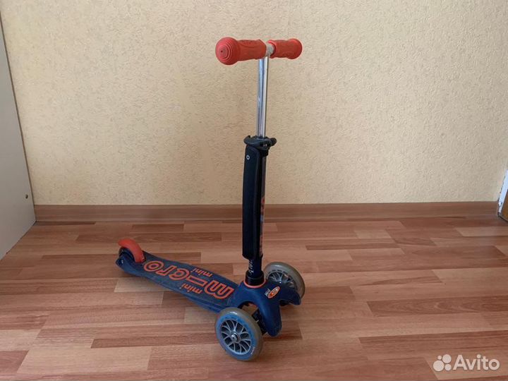 Самокат Micro Deluxe